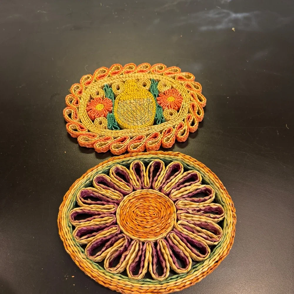Vintage Trivet Set Home Decor Multicolor Boho Straw Woven Floral Fruit 2pc